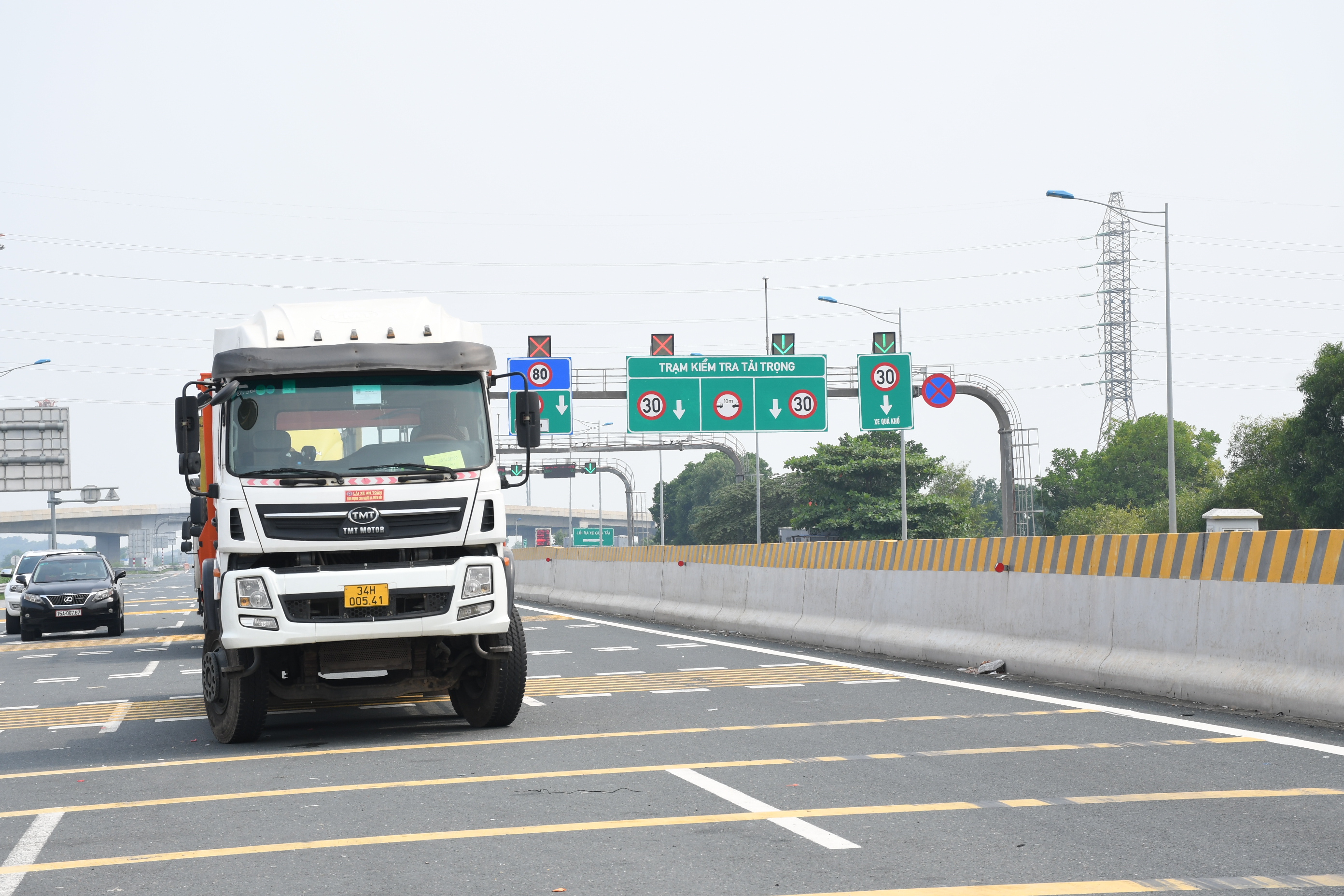 Từ ngày 01/06/2022 chỉ thu phí đường bộ bằng hình thức điện tử không dừng (ETC)